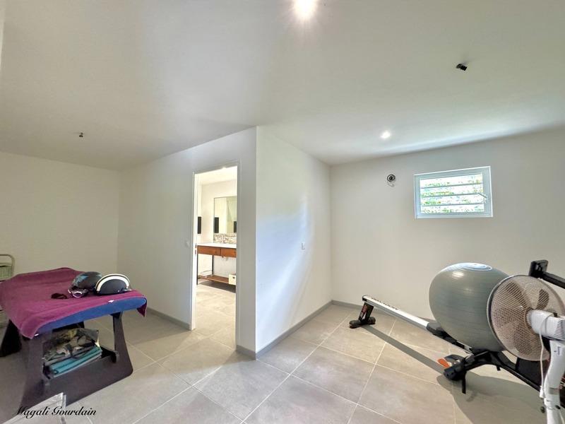 Maison - 141 m² - 5 pièces