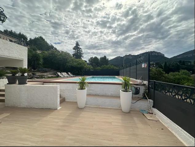 Appartement - 189 m² - 6 pièces