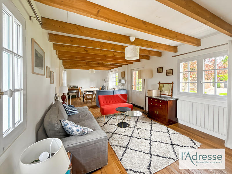 Maison - 90 m² - 6 pièces