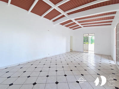 Appartement - 94 m² - 3 pièces