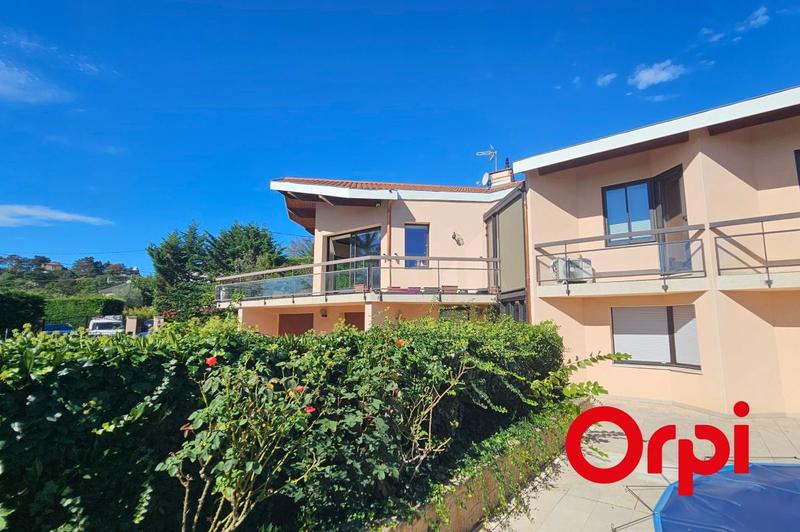 Villa - 210 m² - 5 pièces