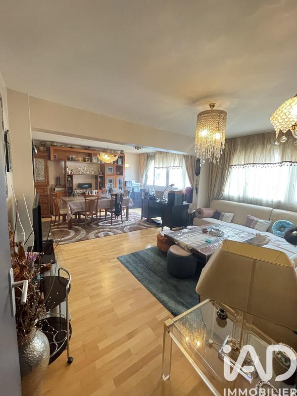 Appartement - 90 m² - 5 pièces