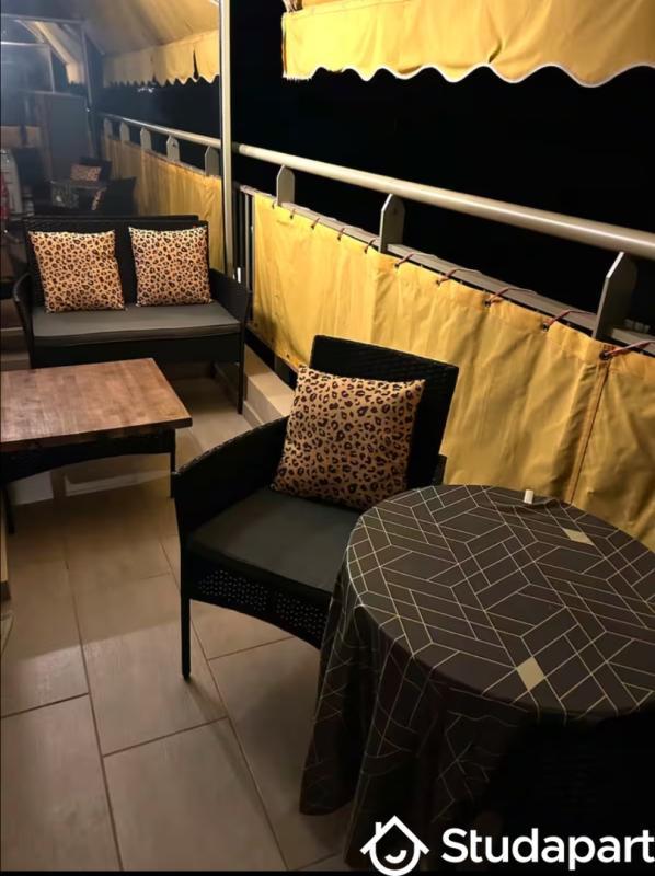 Appartement - 12 m² - 1 pièce