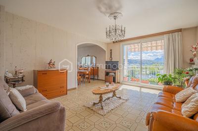 Appartement - 70 m² - 3 pièces