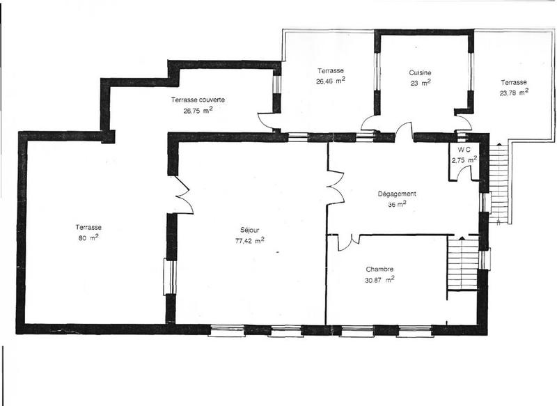 Maison - 600 m² - 10 pièces
