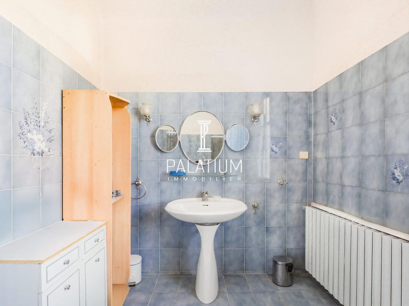 Maison ancienne - 220 m² - 7 pièces