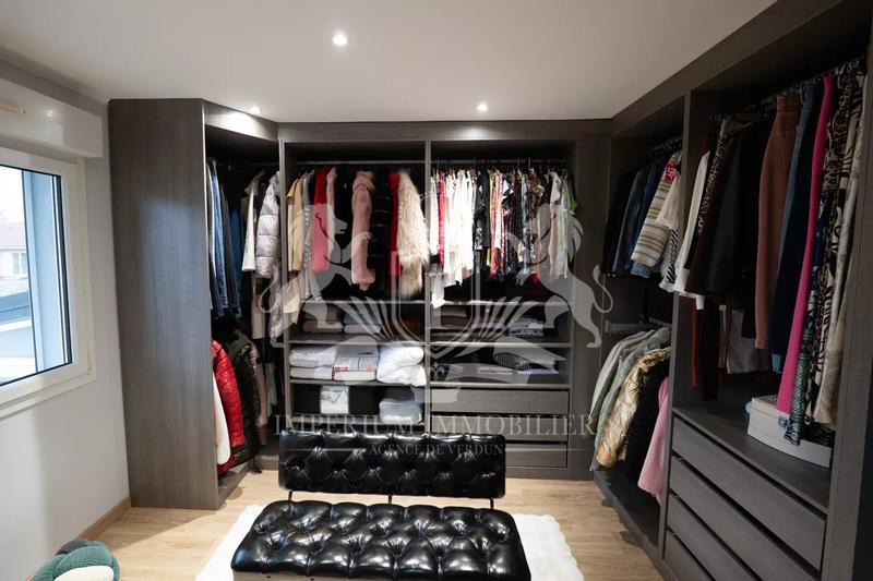 Maison - 143 m² - 7 pièces