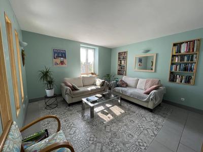 Maison - 201 m² - 9 pièces