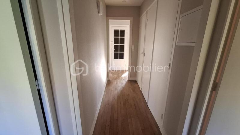 Maison - 192 m² - 9 pièces