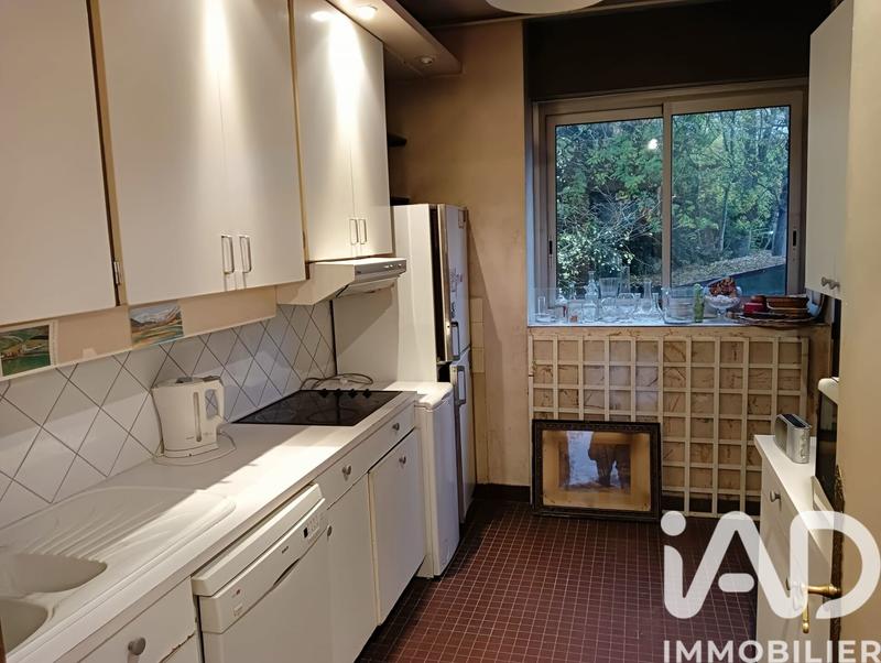 Appartement - 90 m² - 4 pièces