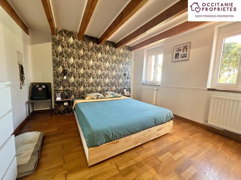 Propriété - 202 m² - 5 pièces