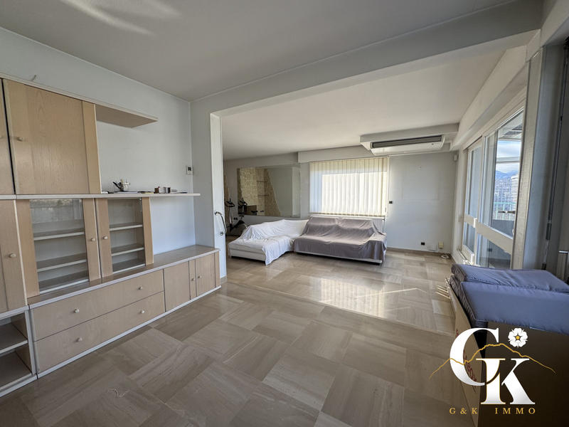 Appartement - 132 m² - 5 pièces