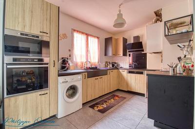 Maison - 80 m² - 5 pièces