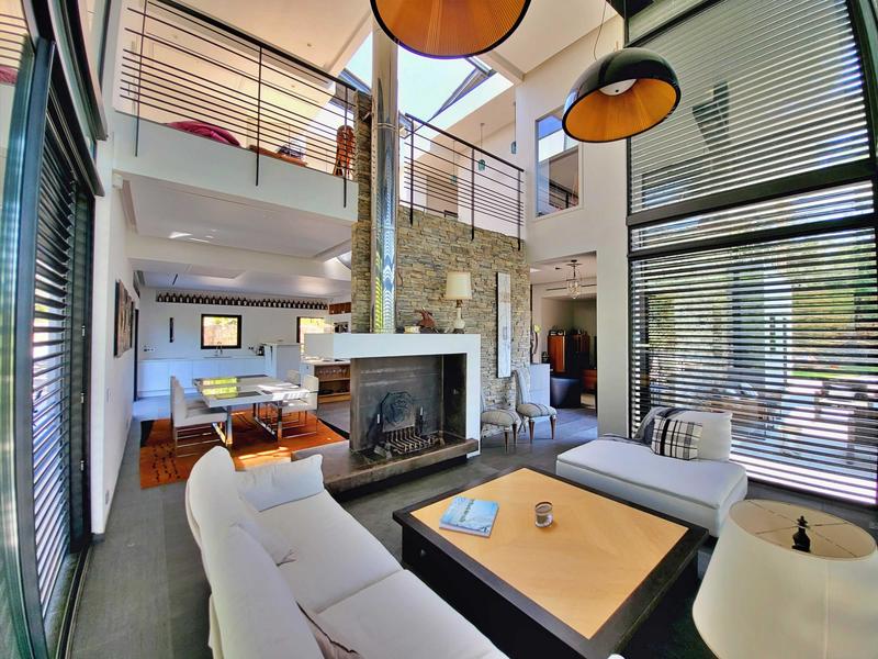 Propriété - 624 m² - 12 pièces