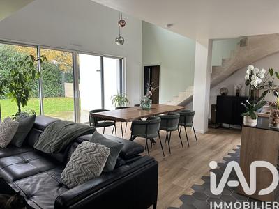 Maison de maîtres - 168 m² - 7 pièces