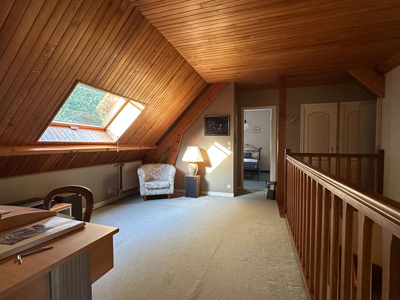 Maison - 171 m² - 8 pièces