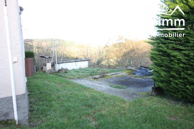 Maison - 110 m² - 10 pièces