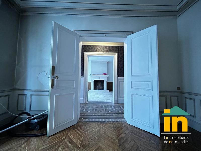 Maison de ville - 221 m² - 8 pièces