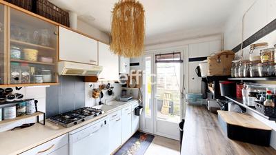 Maison - 90 m² - 4 pièces