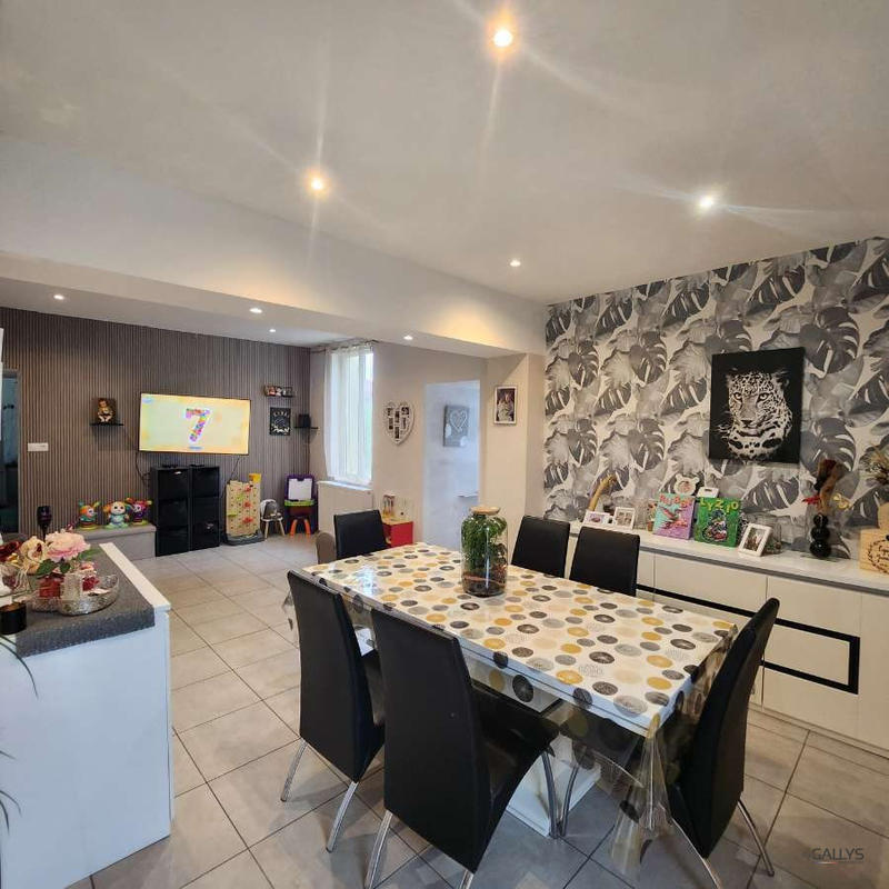 Maison - 86 m² - 4 pièces