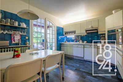 Maison - 192 m² - 7 pièces