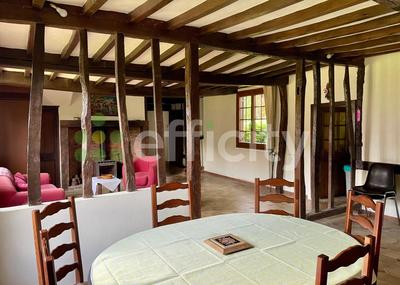 Maison - 159 m² - 6 pièces