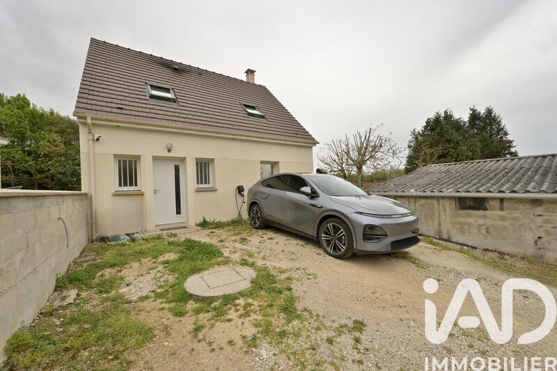 Maison - 90 m² - 4 pièces