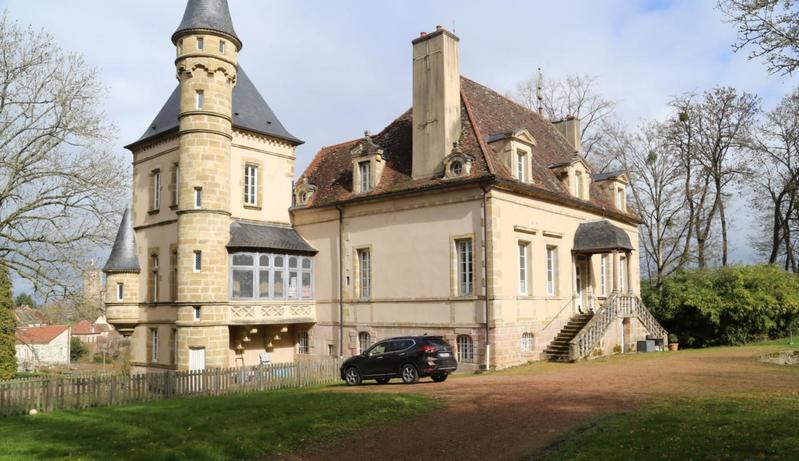 Appartement - 100 m² - 4 pièces