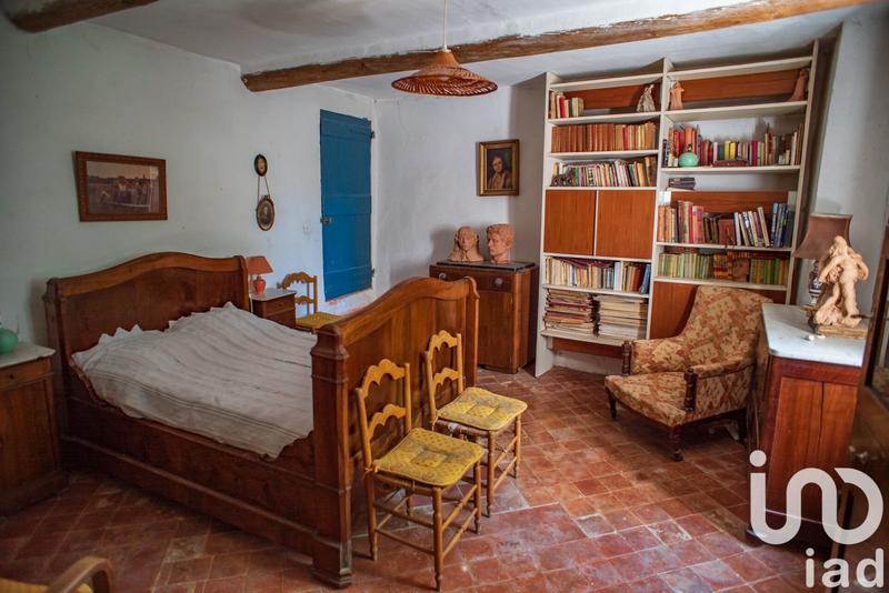 Maison - 693 m² - 10 pièces