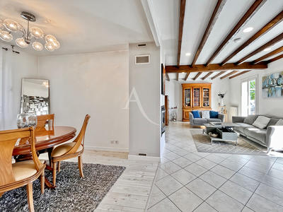 Maison - 110 m² - 4 pièces