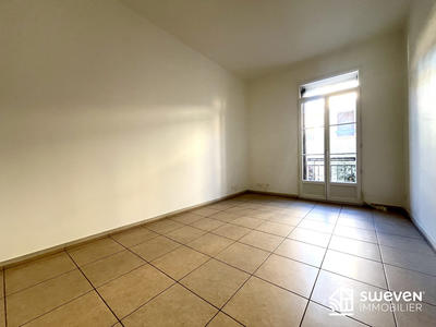 Appartement - 91 m² - 3 pièces