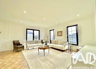 Maison - 145 m² - 6 pièces