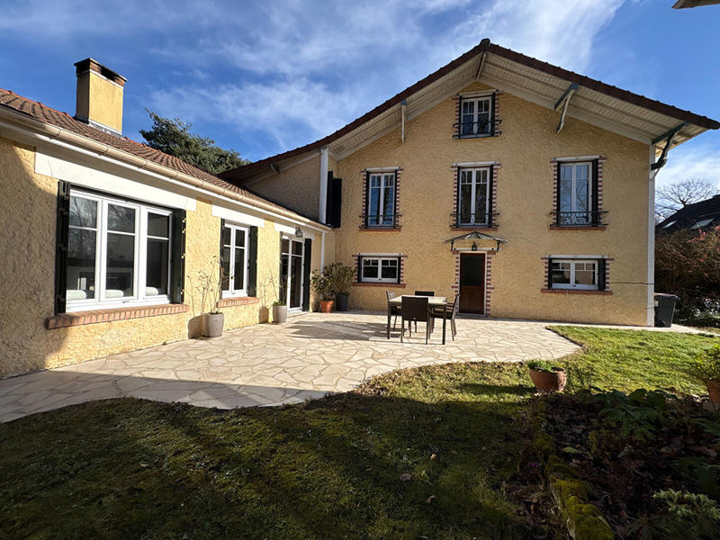 Maison - 160 m² - 6 pièces