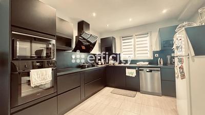 Maison - 105 m² - 5 pièces