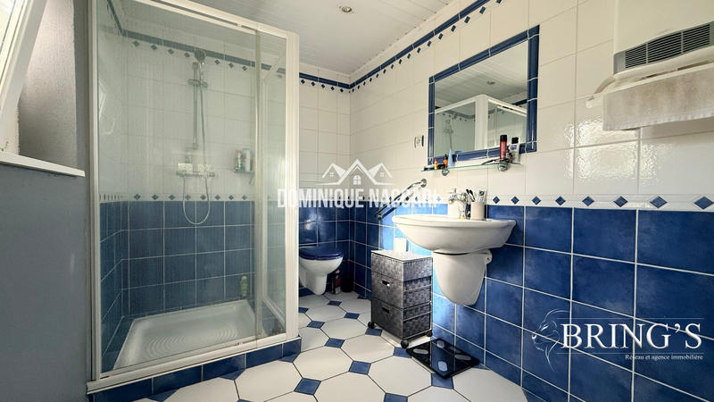 Maison - 180 m² - 6 pièces