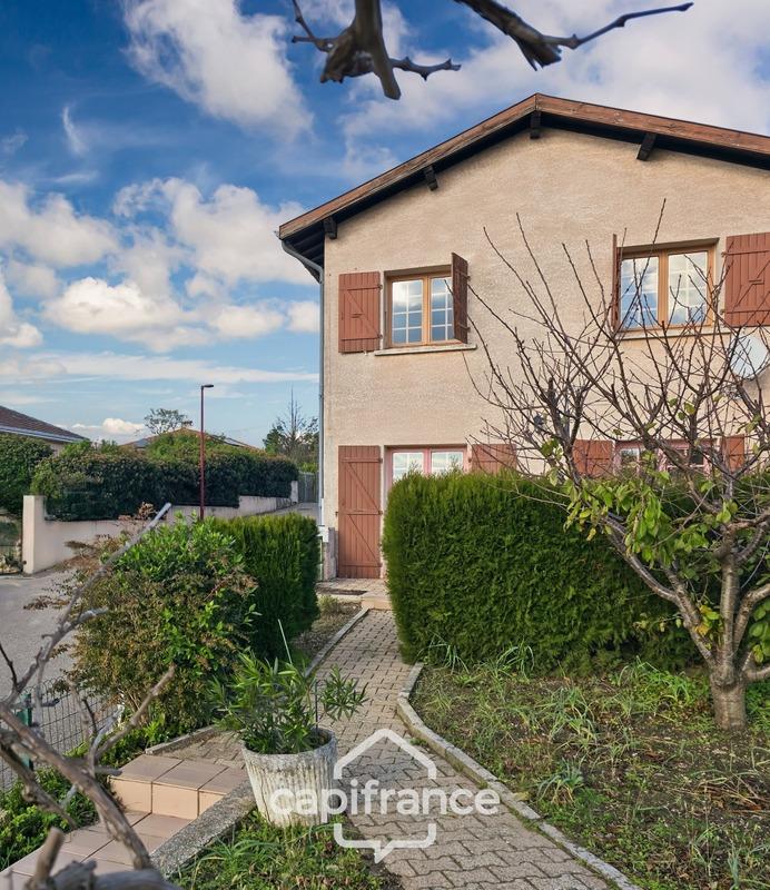 Maison - 95 m² - 4 pièces