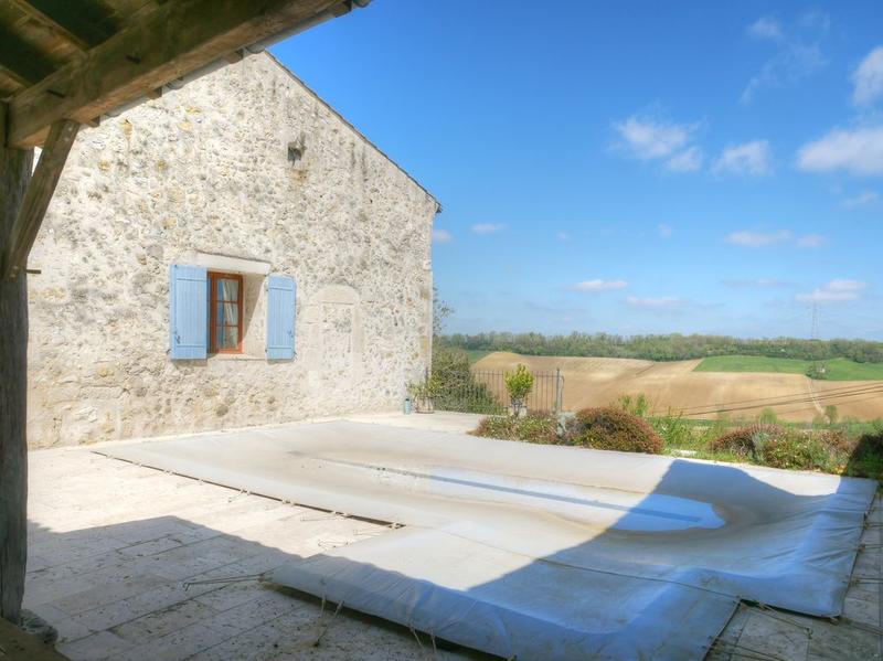 Maison - 350 m² - 11 pièces