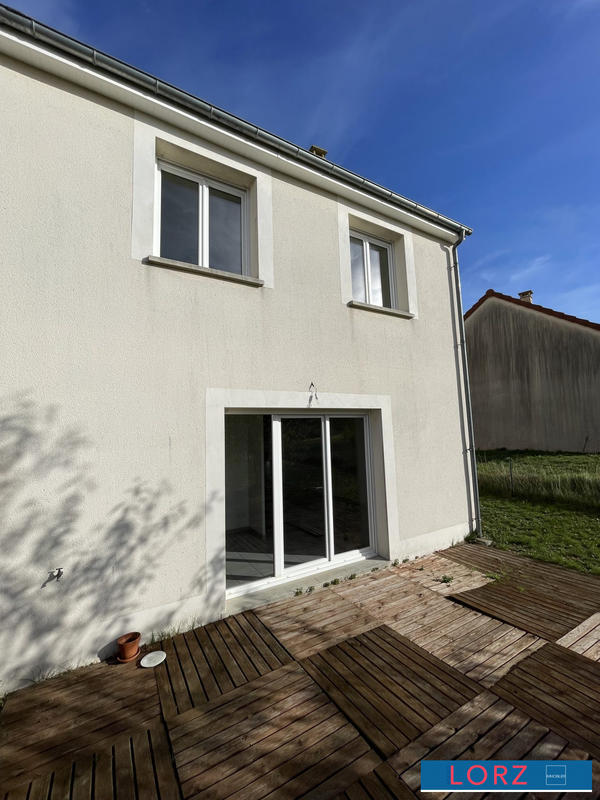 Maison - 80 m² - 4 pièces
