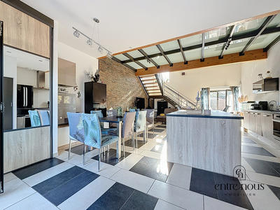 Maison - 145 m² - 5 pièces