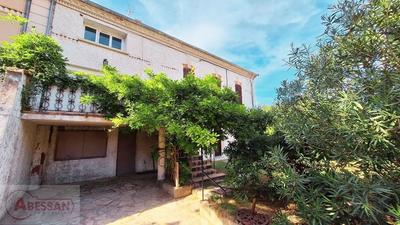 Maison - 226 m² - 9 pièces