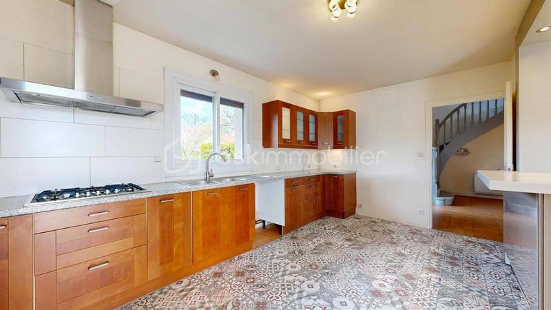 Demeure - 137 m² - 5 pièces