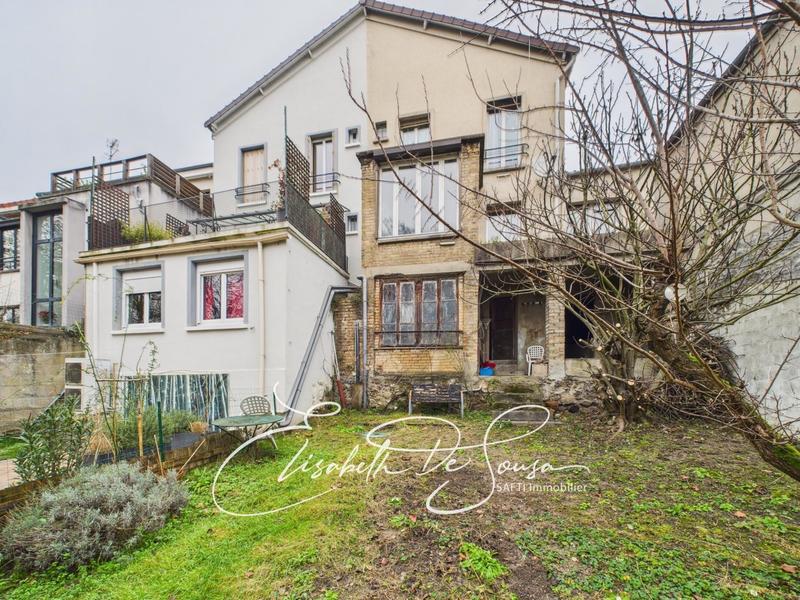 Maison - 80 m² - 4 pièces