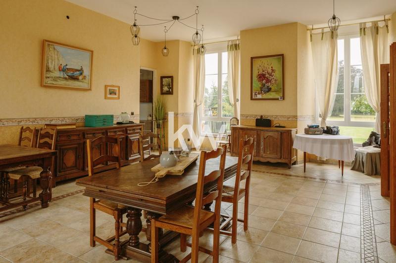 Château - 603 m² - 15 pièces