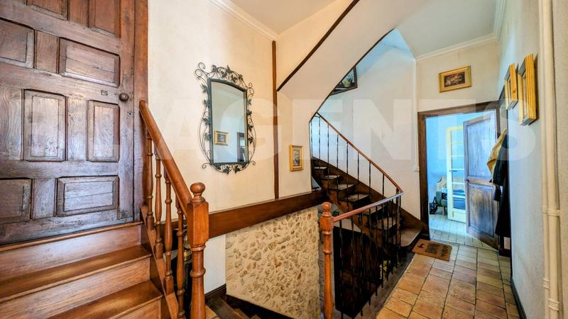 Maison de ville - 186 m² - 7 pièces