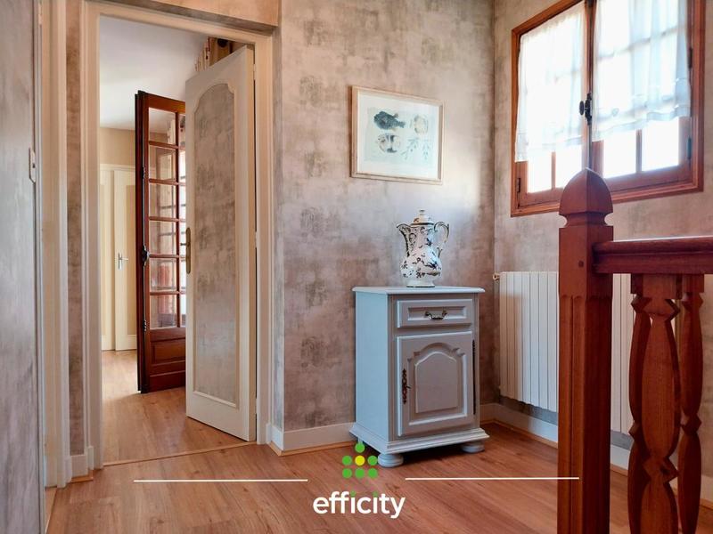 Maison - 175 m² - 6 pièces