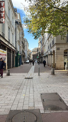 Local commercial - 120 m² - 1 pièce