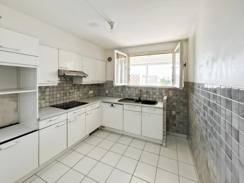 Appartement - 88 m² - 5 pièces