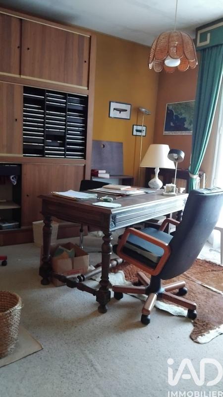 Maison - 220 m² - 9 pièces