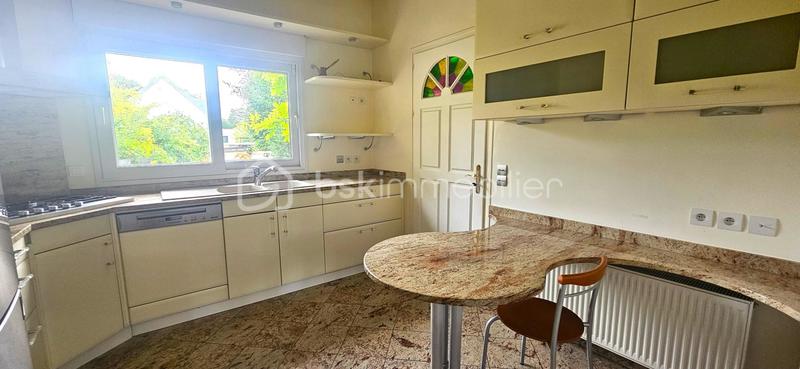 Maison - 164 m² - 7 pièces