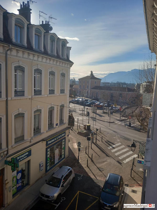 Appartement - 101 m² - 3 pièces